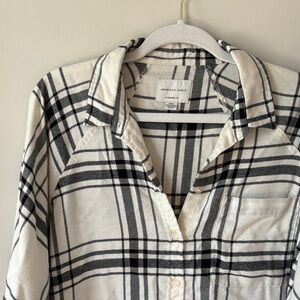 American Eagle Black and White Plaid Shirt
